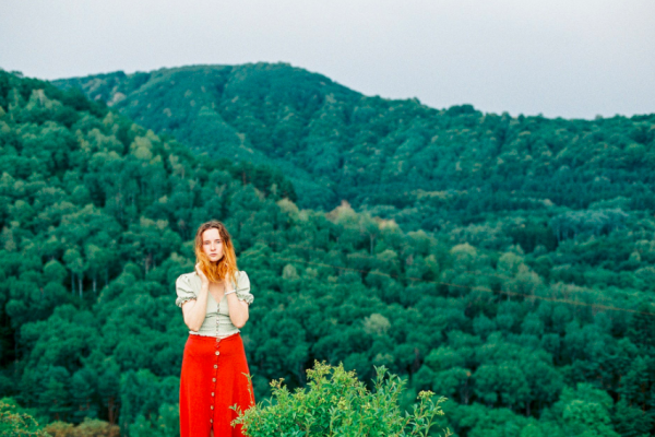 和王菲複合7年後，謝霆鋒被全網怒贊：中年男人的魅力，擋不住了