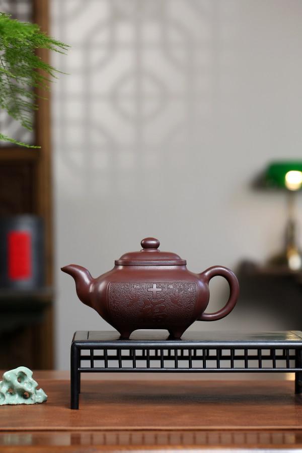 “傳臚(爐)”壺 “傳臚(爐)”壺