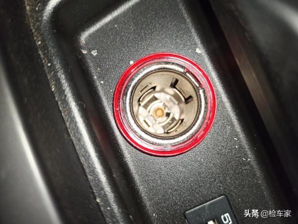 最貴的寶駿車，經不住掉價快，8萬買臺九成新的RS5值不值？