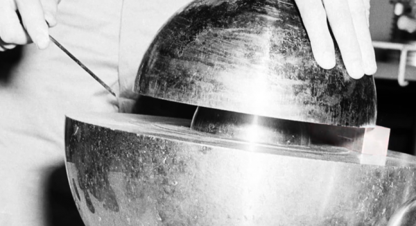 DNA斷裂,肌肉溶解,徒手掰開原子彈的他,成了等待死亡的活死人 DNA斷裂,肌肉溶解,徒手掰開原子彈的他,成了等待死亡的活死人