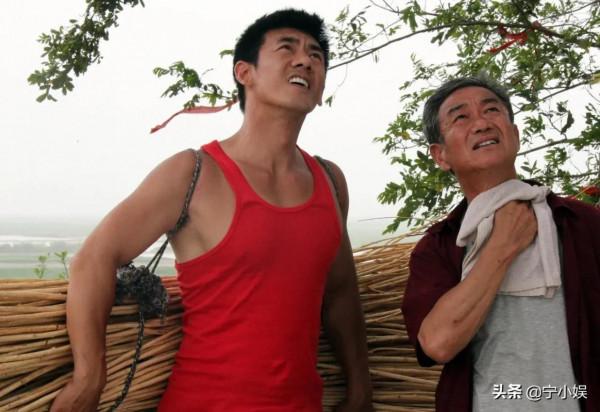 被母親拋棄,17歲露宿街頭的“苦命硬漢”任天野,他現在怎麼樣了 被母親拋棄,17歲露宿街頭的“苦命硬漢”任天野,他現在怎麼樣了