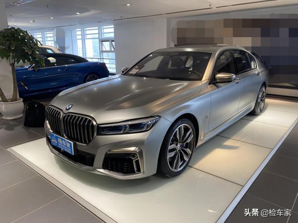 200萬買輛寶馬7系，驗車現場差點兒翻車，嚇得魂兒都出來了
