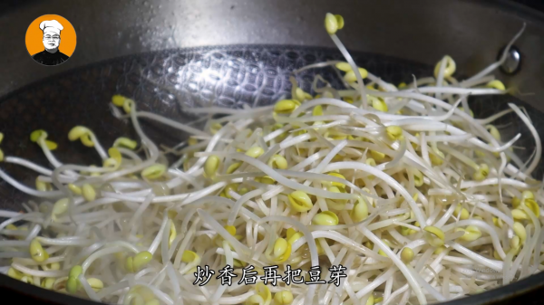 水煮肉片正確做法，肉片嫩滑麻辣鮮香，味道比飯店還好吃