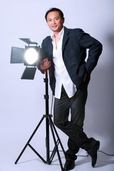 著名演員丁志城：離婚了父愛不缺席，現在女兒催他找物件