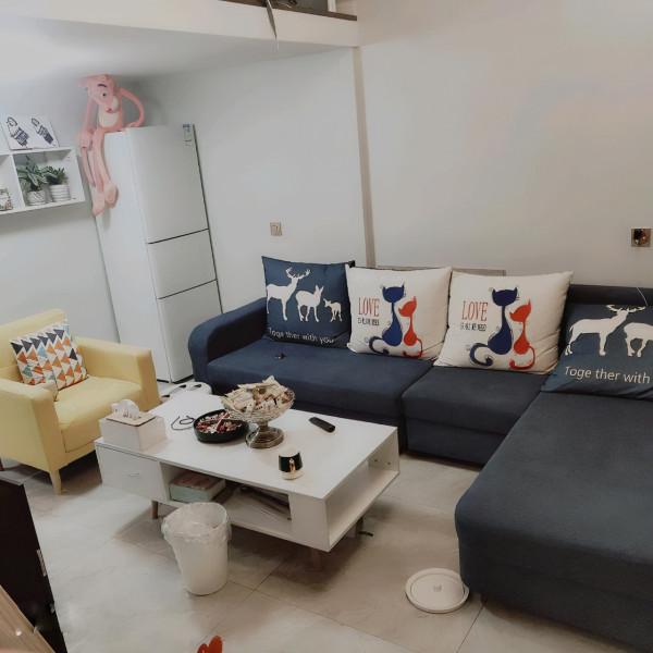 努力工作買下30㎡公寓，裝修比不上樣板間，但是卻很溫馨，超讚