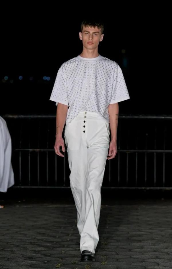 普拉巴.高隆2022春夏高階成衣系列