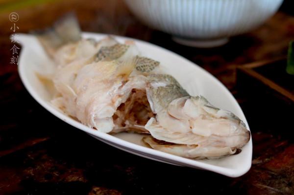 魚肉為啥蒸著發硬?學會3個技巧,8分鐘出鍋,鮮軟滑嫩無腥味 魚肉為啥蒸著發硬?學會3個技巧,8分鐘出鍋,鮮軟滑嫩無腥味