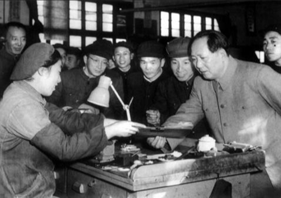 1976年毛主席逝世後，李敏致電張仙朋：你為何還不來北京悼念爸爸