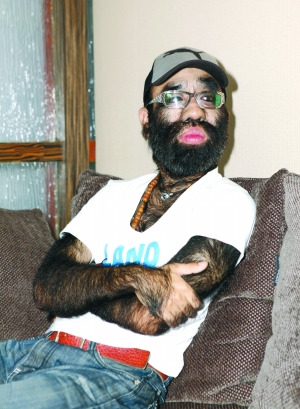 毛孩于震寰：出專輯，42歲娶90後嬌妻，他是如何走上人生巔峰的？