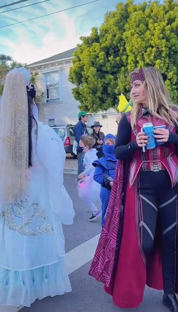 別人是小鬼你是仙！中國留學生打扮成“觀音娘娘”，驚豔了外國人