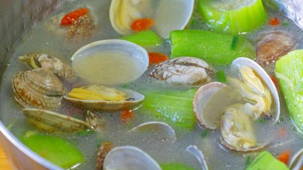 天冷了，6道熱騰騰的湯端上桌，營養全面好消化，暖暖活活過深秋