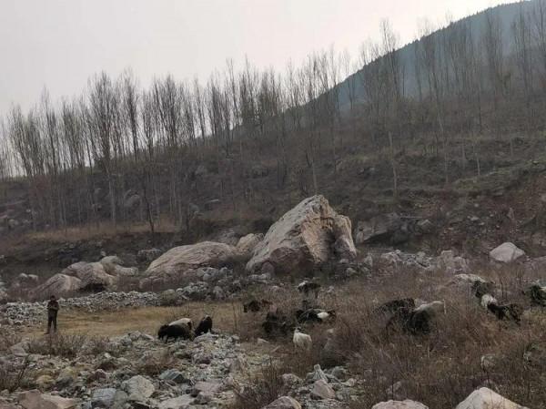 徒步白雲寺渡槽一一絕壁大梯一一上白雲一一白雲寺 徒步白雲寺渡槽一一絕壁大梯一一上白雲一一白雲寺