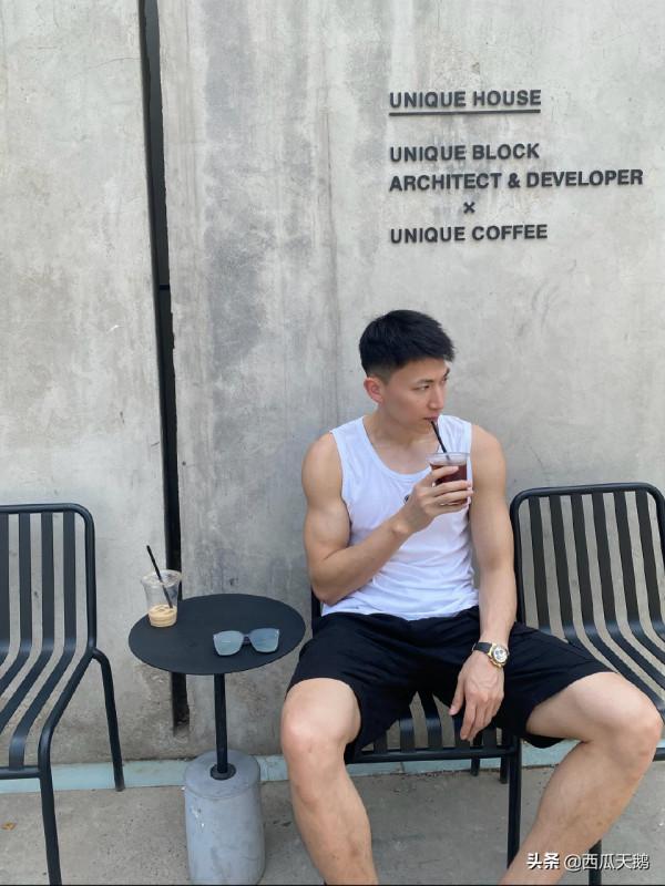 劉曉宇前女友喜歡綠色！表示自己是頂帽子，顏值很高兩人疑似複合