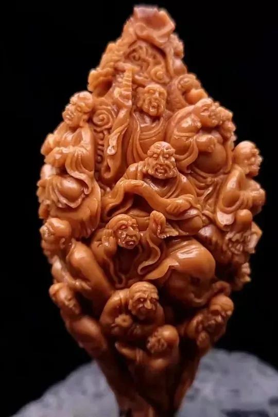 這樣的橄欖核雕作品有多難得 這樣的橄欖核雕作品有多難得