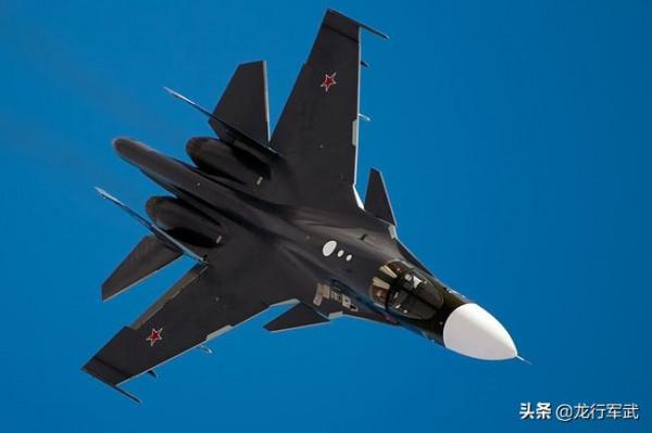 飛豹越改進越向上，不僅幫助海軍現代化提高20年，還贏得空軍青睞