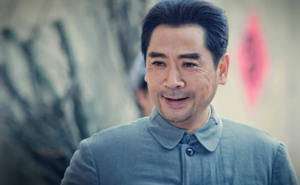 歷史劇《建國大業》戲骨雲集，黃海冰飾演毛澤東，劉勁王志文出演