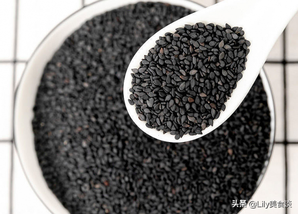 冬天易疲勞，7種食物要多吃，“卵磷脂”含量高，男女老幼都受益