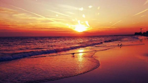 分享圖片：落日美景，令人震撼