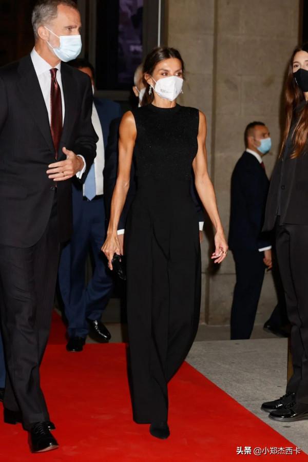 章澤天28歲生日獨自慶生，不見劉強東…| 鄭爾摩斯週報