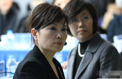 李瑞英&colon;工作28年零失誤&comma;新聞播出前得知兒子墜樓&comma;仍含淚完成工作