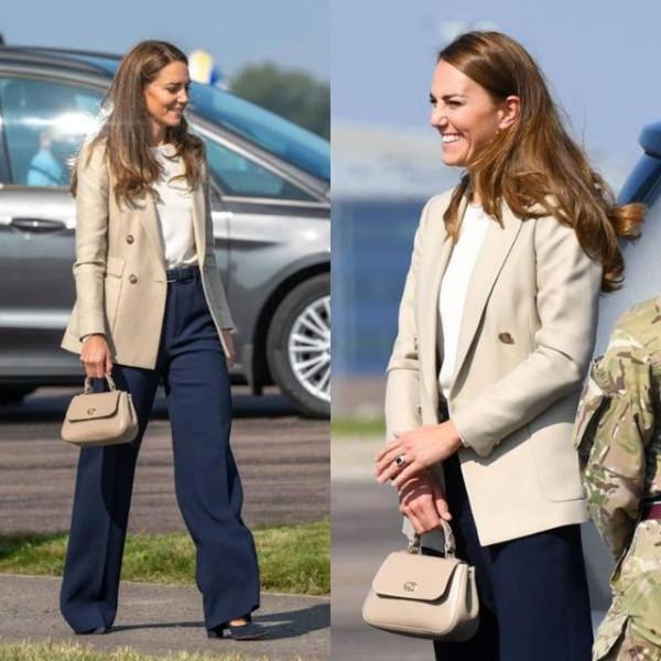 凱特王妃穿西裝營業，搭配闊腿褲颯爽大氣，笑容燦爛優雅