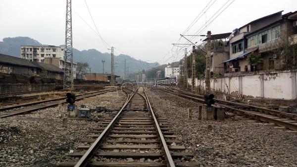 她被拐27年受盡折磨，逃回家母親已成瘋子，一家人抱頭痛哭終團圓