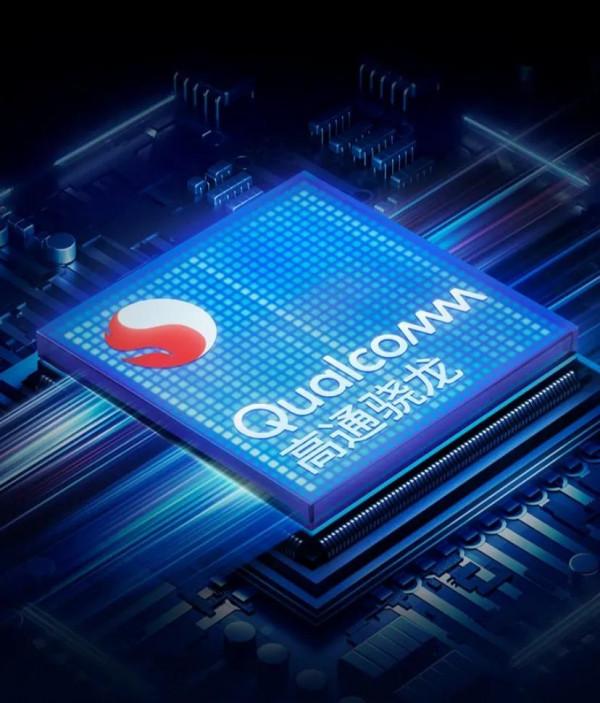 2100元的摩托羅拉手機，你會選擇這一款嗎？