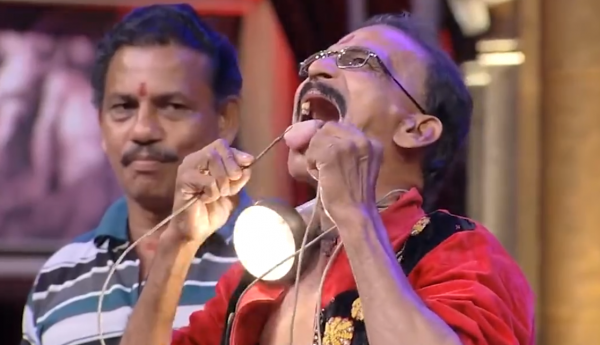 真實故事:印度58歲大爺被雷劈,全身都可發電,甚至可以烤熟雞腿 真實故事:印度58歲大爺被雷劈,全身都可發電,甚至可以烤熟雞腿