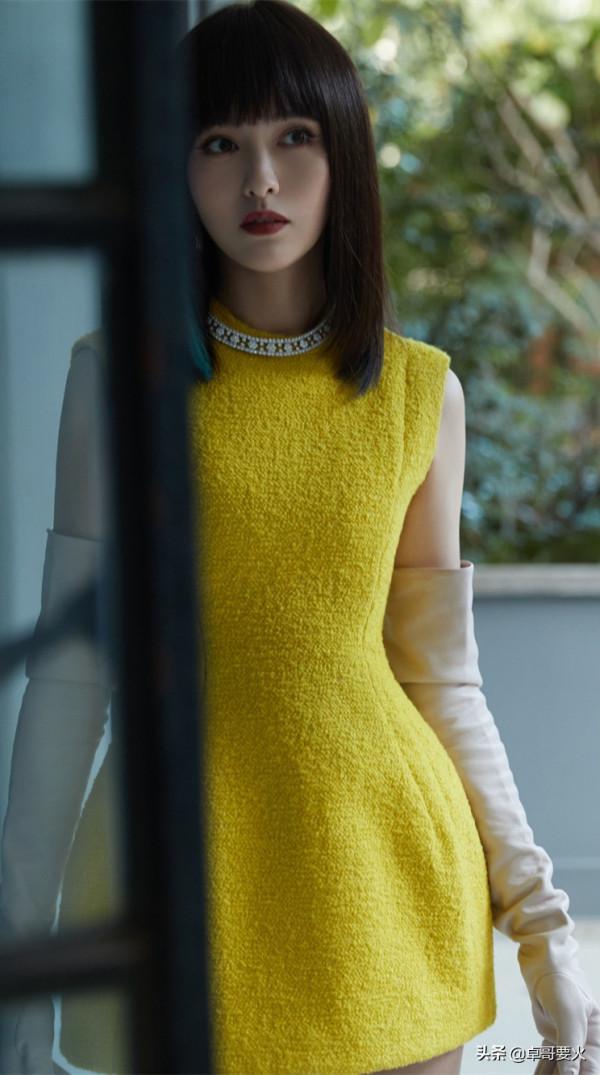 氣質這塊還得是唐嫣,一襲蛋黃色長裙,都穿出了儒雅感 氣質這塊還得是唐嫣,一襲蛋黃色長裙,都穿出了儒雅感