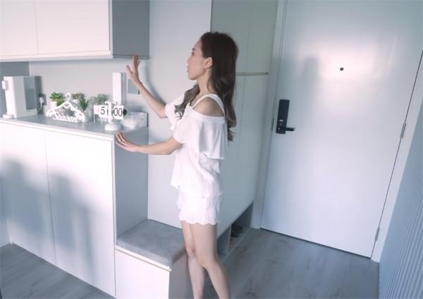 香港29歲姑娘42㎡小家:入住5個月,空間雖小,獨居的她卻很滿足 香港29歲姑娘42㎡小家:入住5個月,空間雖小,獨居的她卻很滿足