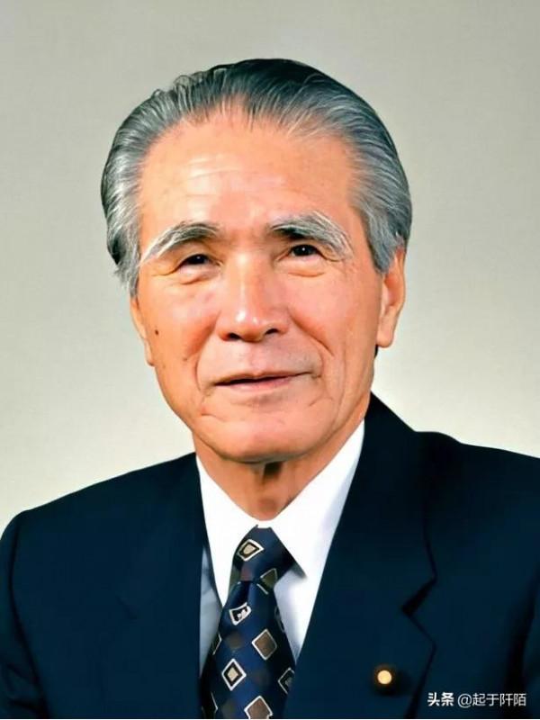 日本歷屆首相的書法作品，大家看看誰寫得最好
