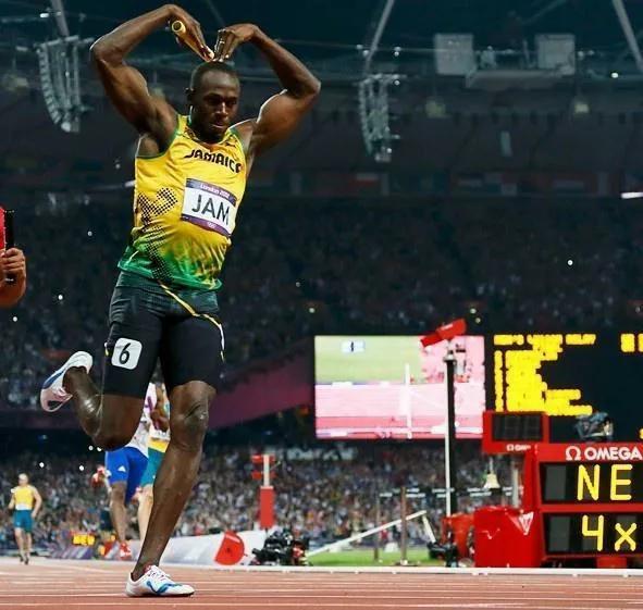 百米跑進十秒大關的運動員