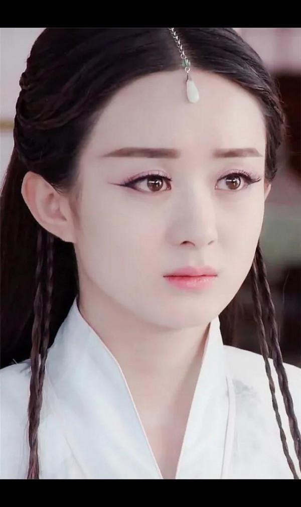 分享一組趙麗穎的美照桌布