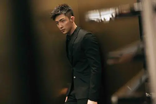 許魏洲喬欣疑假戲真做，可能成第二對“霍林”，黃景瑜成伴郎人選