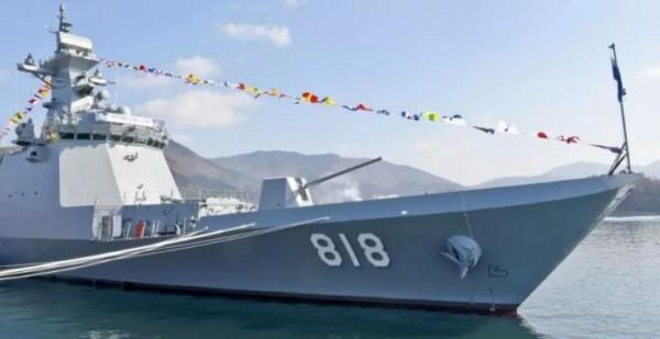 韓國新一艘護衛艦下水,滿載排水量3600噸,一口氣造8艘 韓國新一艘護衛艦下水,滿載排水量3600噸,一口氣造8艘