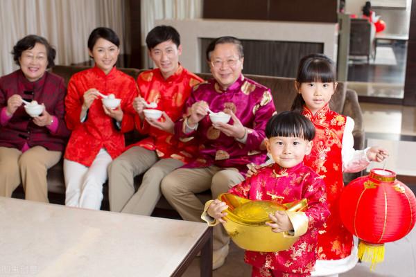 小時候過年的感覺不在了，哥哥腸癌走了，爸媽過年會不會很冷清