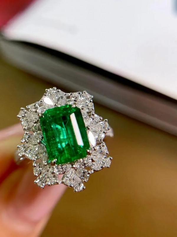 這才是春天的綠