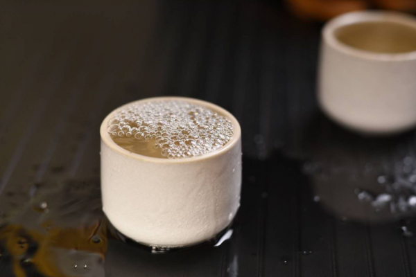 四川酒桌上的4大“槓把子”，都是價低口感好的糧食酒，行家愛喝