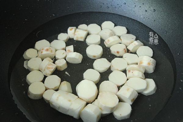 明日秋分，這鹼性蔬菜要常吃，去皮煮一煮，淋上紅糖漿，軟糯香甜