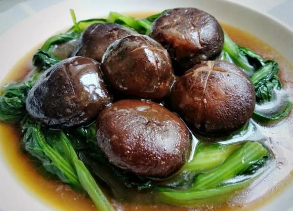 輔食家庭兼顧太麻煩？教你不同月齡寶寶一菜多做，輕鬆給娃補營養