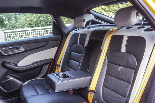 1.5T比影豹、03更強！前後獨懸 全新名爵6太炸了！