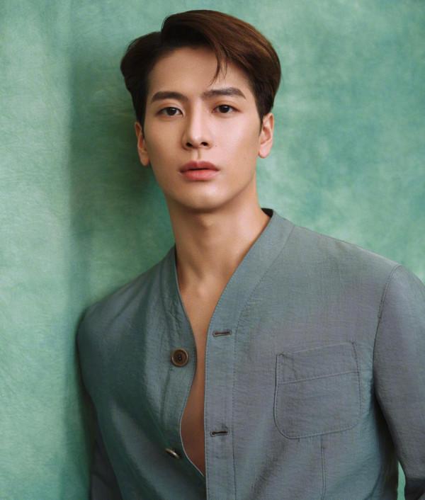 王嘉爾，魏大勳同框，笑料不斷！帥哥都是有趣的