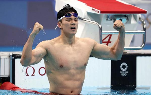 隔著螢幕發問:為什麼游泳運動員的肌肉線條更好看? 隔著螢幕發問:為什麼游泳運動員的肌肉線條更好看?