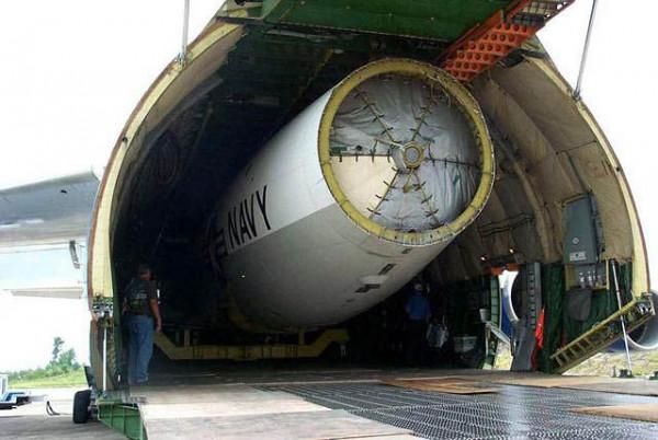 被王偉迫降的美軍EP-3偵察機：在海南被拆卸，租俄羅斯飛機運回國