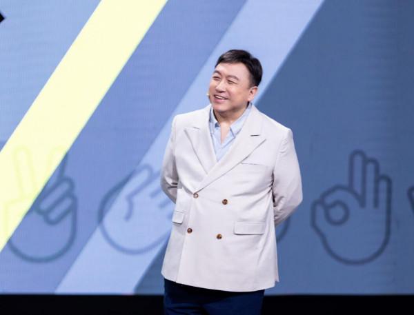 郝蕾方勵裝高階被懟，影評人炫技被懟，終於有人敢替觀眾說實話了