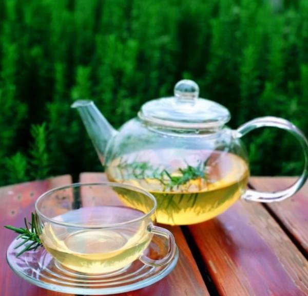 隔夜水、隔夜茶、隔夜肉、隔夜菜,哪一個不能吃?醫生說出實情 隔夜水、隔夜茶、隔夜肉、隔夜菜,哪一個不能吃?醫生說出實情