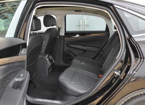 合資中級家轎之爭:美系君越對比德系帕薩特 合資中級家轎之爭:美系君越對比德系帕薩特