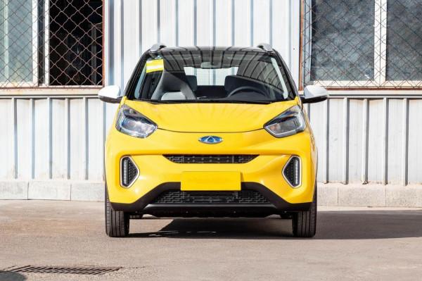 奇瑞的全新代步車小螞蟻，僅5.99萬起，三門四座，能跑301公里