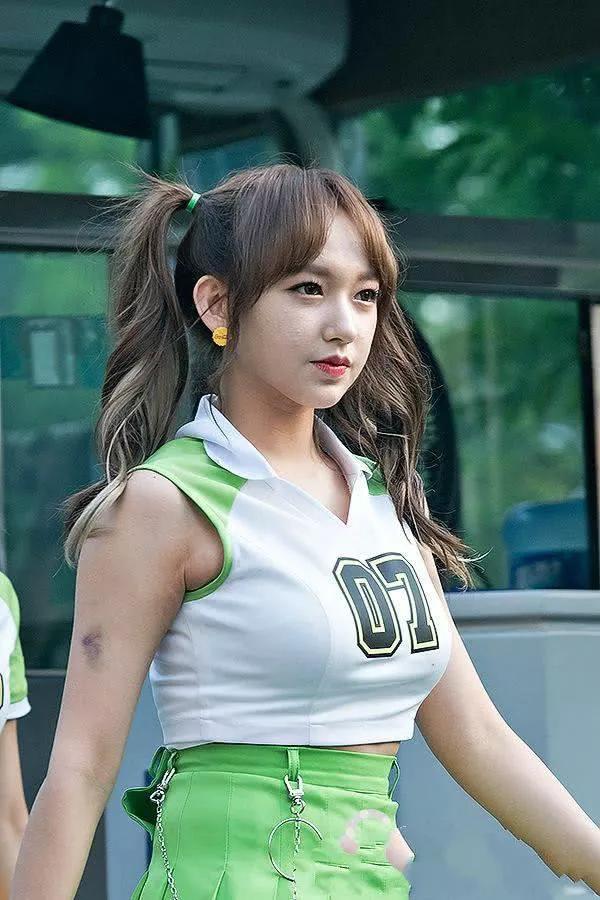 程瀟美照一冊，欣賞