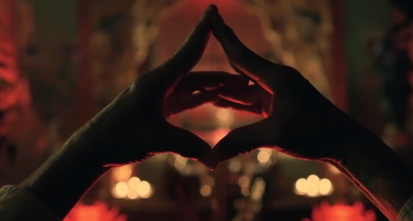 TVB這部靈異劇，是怎麼做到又爛又上頭的？